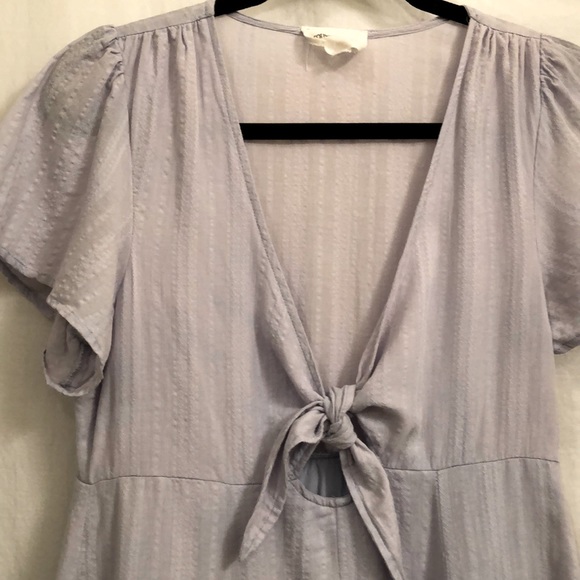 Lilac front tie dress - Picture 3 of 4